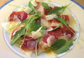 Fiesta de melón y piña con jamón serrano