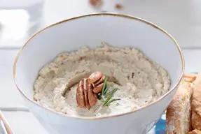 Dip de queso crema y nueces