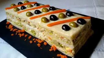 Pastel de esparragos y atún