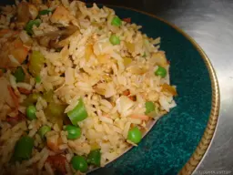 Arroz integral con guisantes y menta fácil de hacer