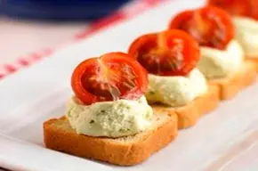 Tomates cherry horneados con Ricotta