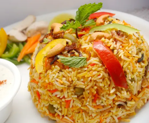 Arroz con pollo y vegetales