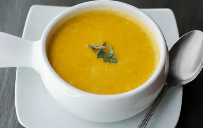 Crema sopa Juliana y pollo