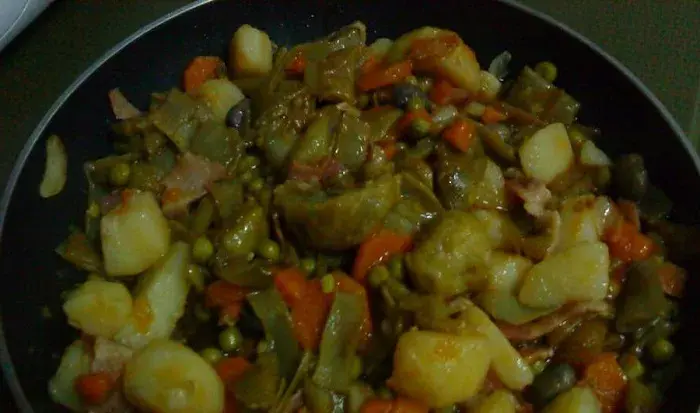 Guisado de vegetales mixtos