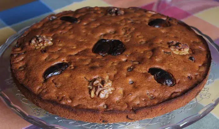 Pastel combinado de dátiles y nueces