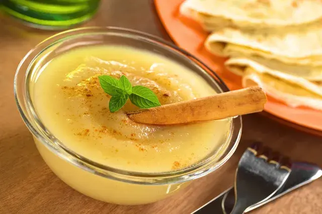 Dip de manzana y albahaca