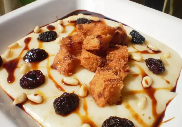 Postre de pasas y miel