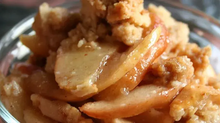 Pastel de manzanas y granola