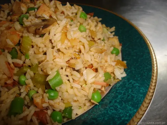 Arroz integral con guisantes