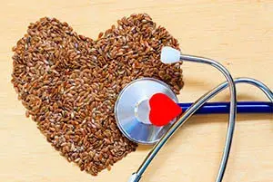 Corazón hecho de semillas