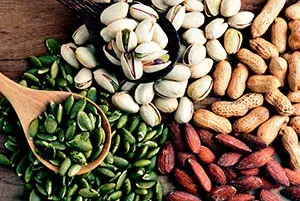 Variedad de distintas nueces