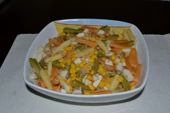 Ensalada de pavo con daditos