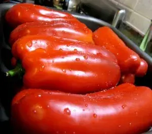 Dip de pimentón y nueces