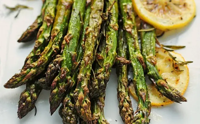 Snack de espárragos parrilleros