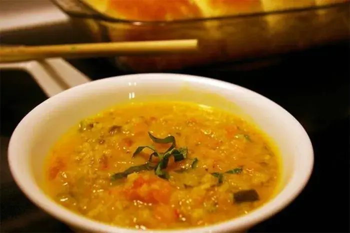 Sopa mediterránea de vegetales asados