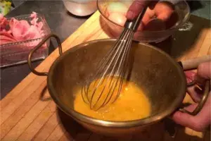 Omelette preparación