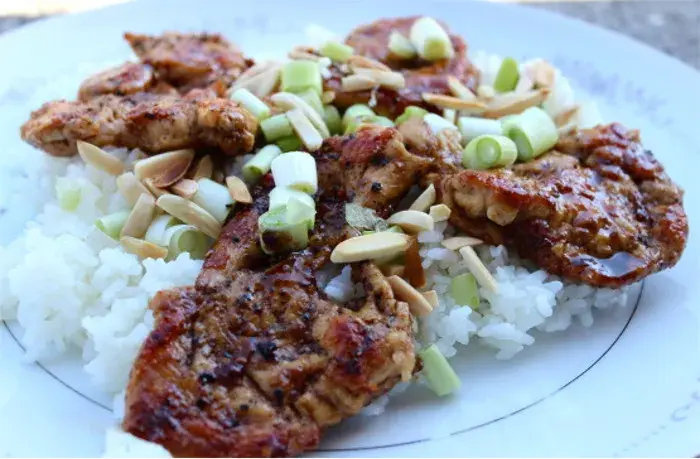 Pollo confitado a la frutilla