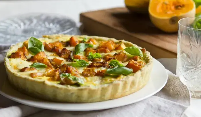 Tarta de vegetales salteados al horno