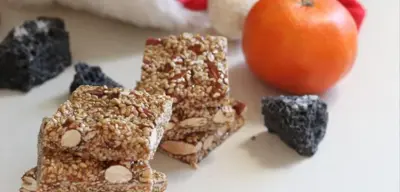 Turrón de ajonjolí, naranja y miel