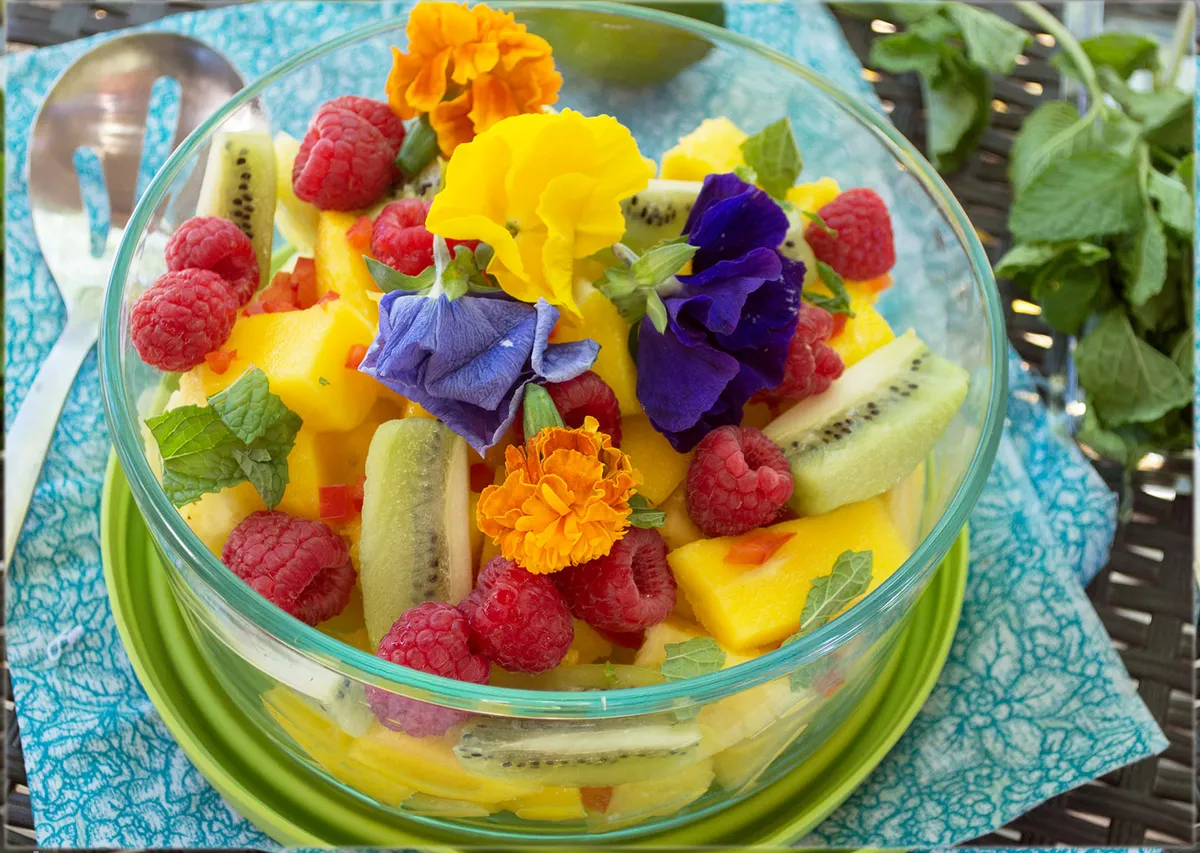 Frutas combinadas al estilo tropical