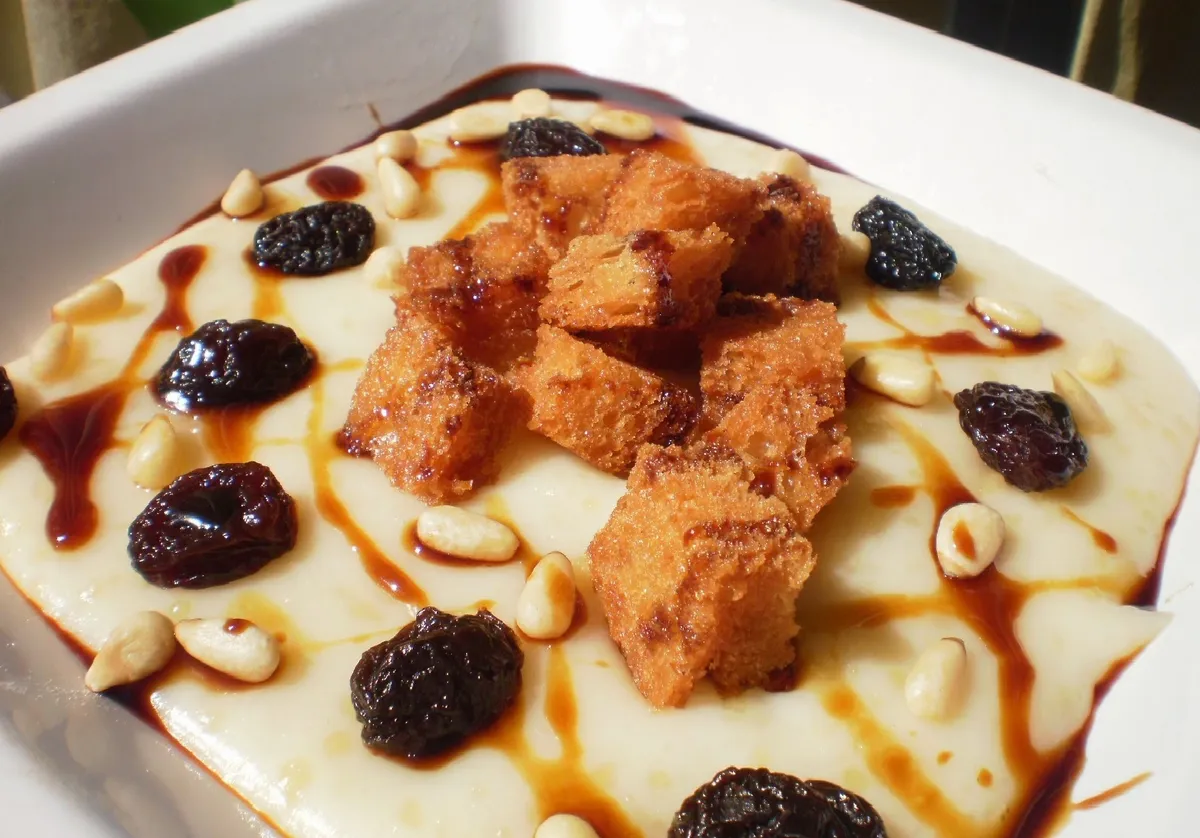 Postre de pasas y miel