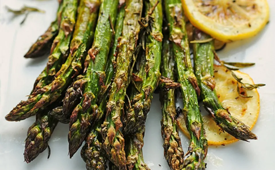 Snack de espárragos parrilleros